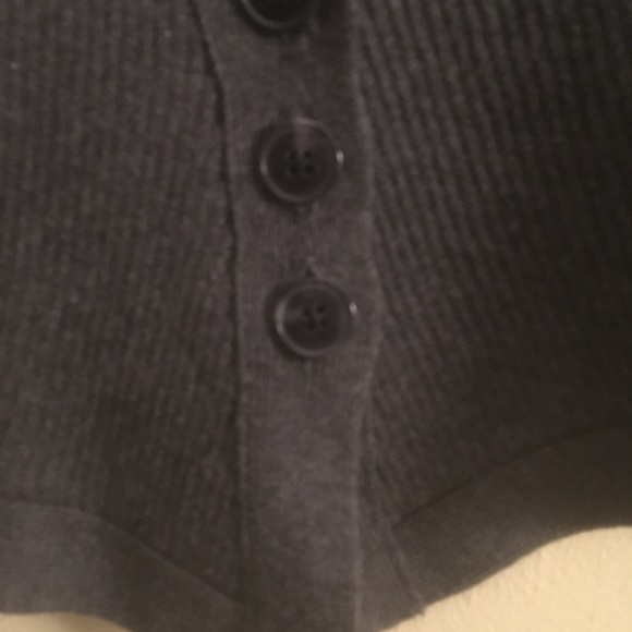 Vest - Picture 2 of 4